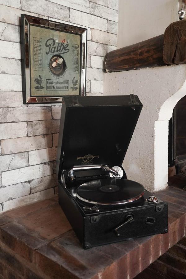 Maison De Charme, D'Artiste, Decoration Brocante Aigrefeuille-d'Aunis Екстер'єр фото